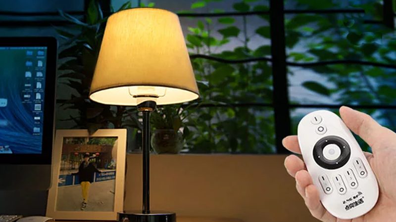 工厂照明灯具：常见规格解析与选型要点**